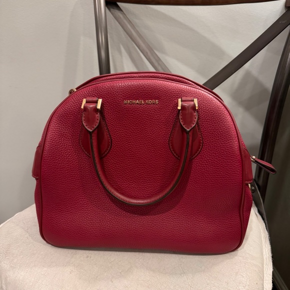Michael Kors Handbag - Picture 2 of 5